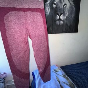 pink workout leggings